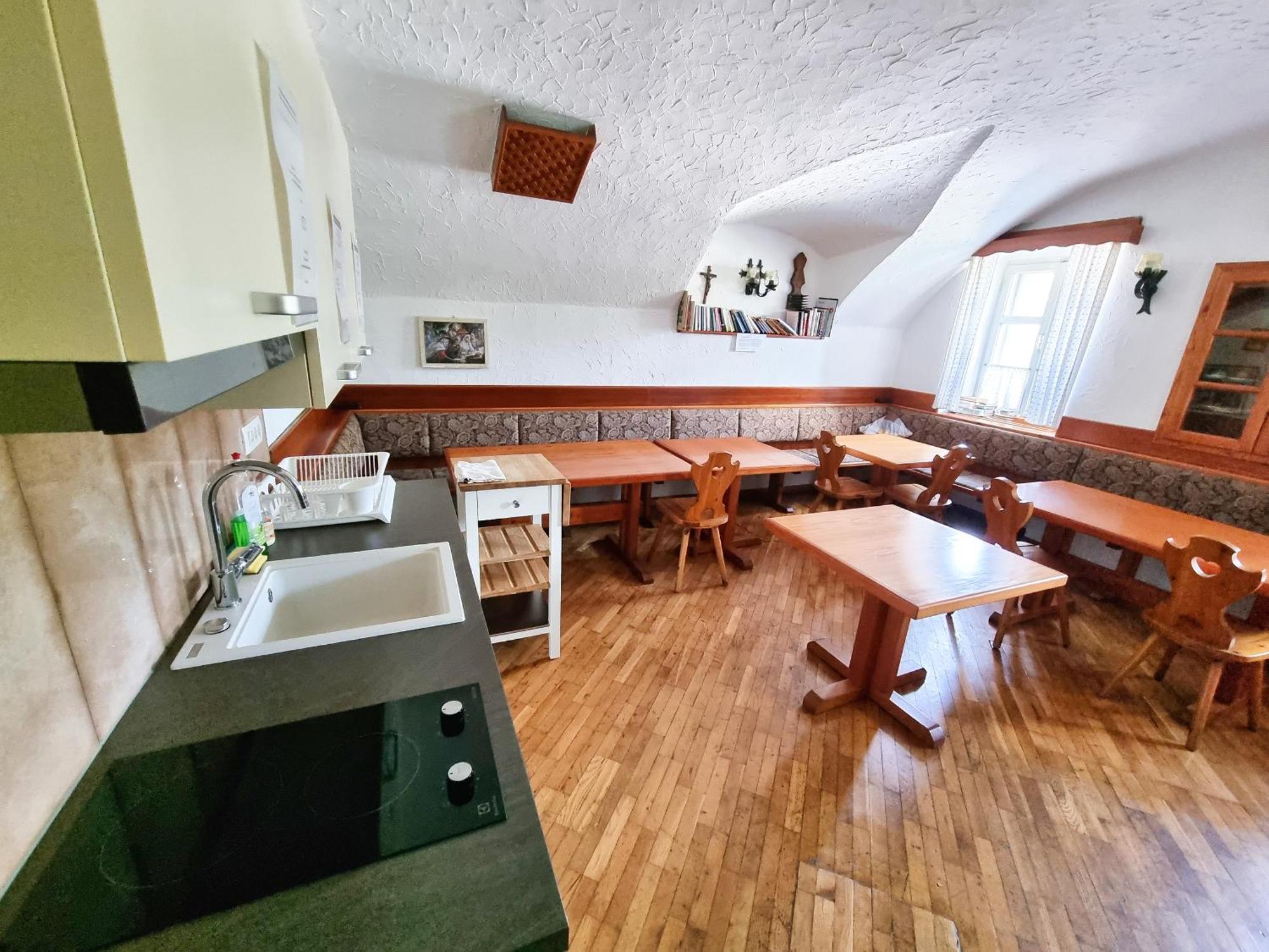 B&B Pod Skalo Kamnik Eksteriør bilde
